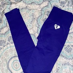 Women’s Best royal blue leggings